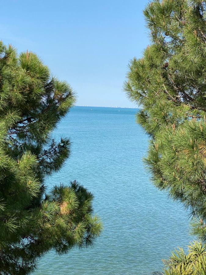 Apartment Mit Meerblick Am Strand Costa Azzura Градо Экстерьер фото
